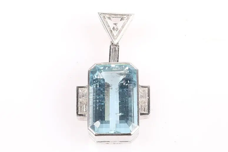 Aquamarin Anhänger mit Diamanten aus Weißgold