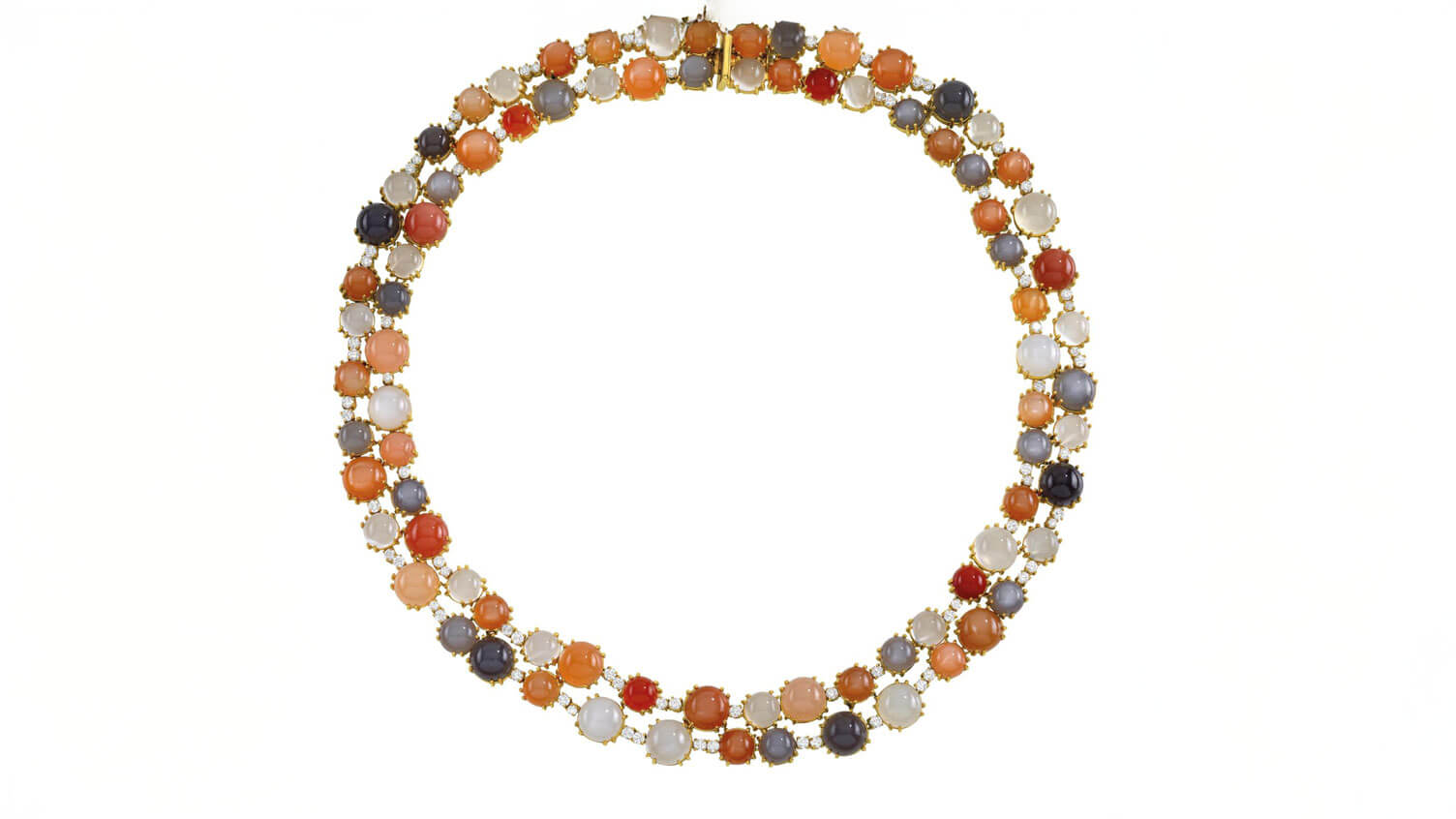 Die Farben des Mondsteins in einem Collier vereint